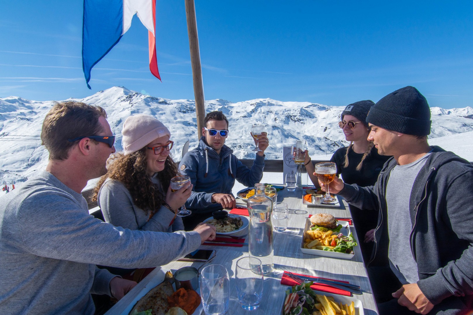 Lunch with friends on the ski slopes